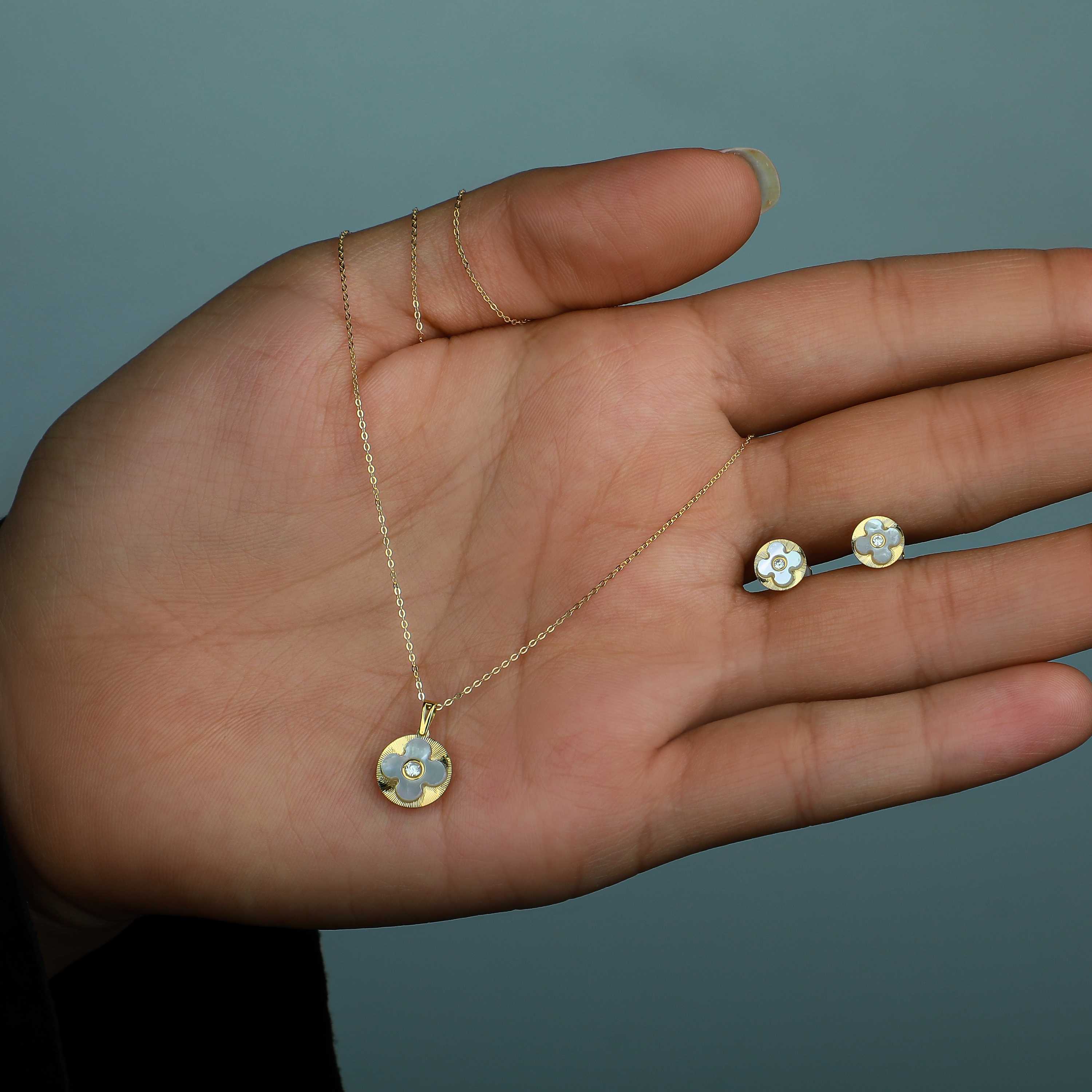 18 karat gold half set, Turkish made - (H-0817)